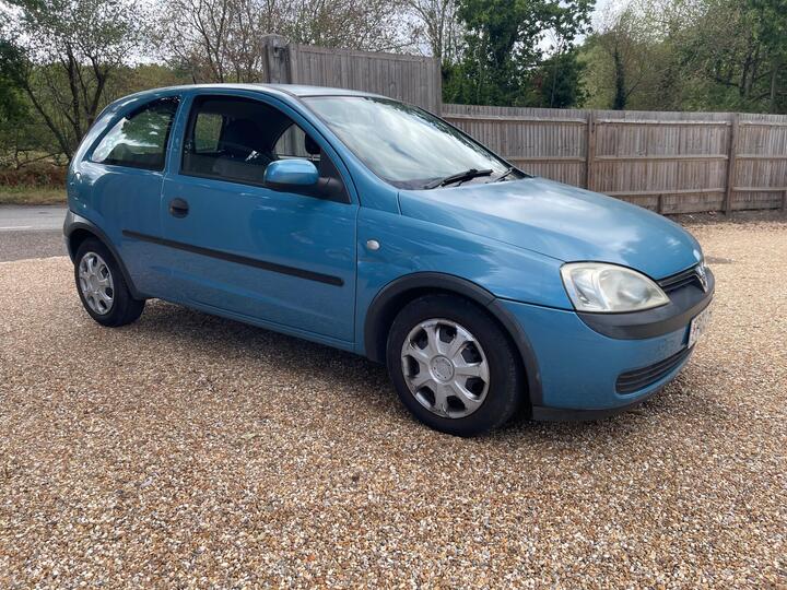 Vauxhall Corsa 1.2i 16v Club 3dr