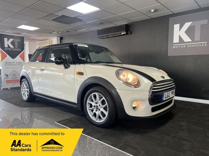 MINI Hatch 1.5 Cooper Auto Euro 6 (s/s) 3dr