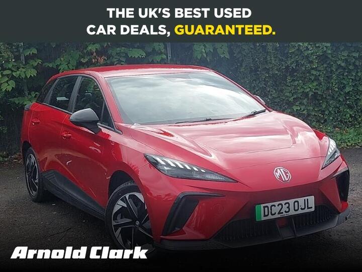 MG MG4 64kWh SE Long Range Auto 5dr