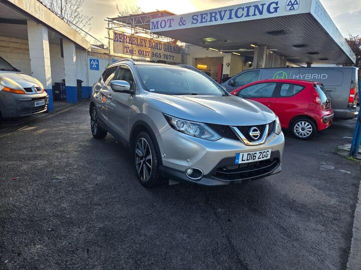 Nissan Qashqai 1.2 DIG-T Tekna 2WD Euro 6 (s/s) 5dr