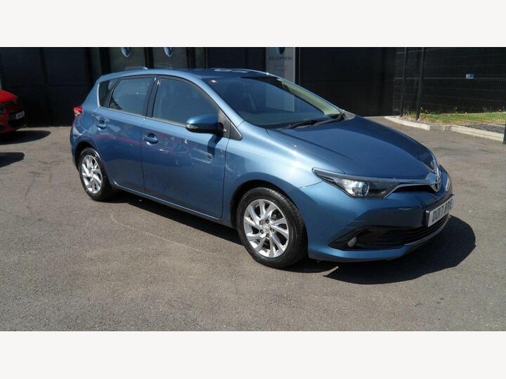 Toyota AURIS 1.2 VVT-i Icon CVT Euro 6 (s/s) 5dr