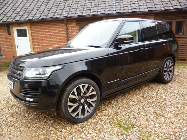 Land Rover Range Rover 4.4 SD V8 Autobiography Auto 4WD Euro 6 (s/s) 5dr Land Rover Range Rover 4.4 SD V8 Autobiography Auto 4WD Euro 6 (s/s) 5dr