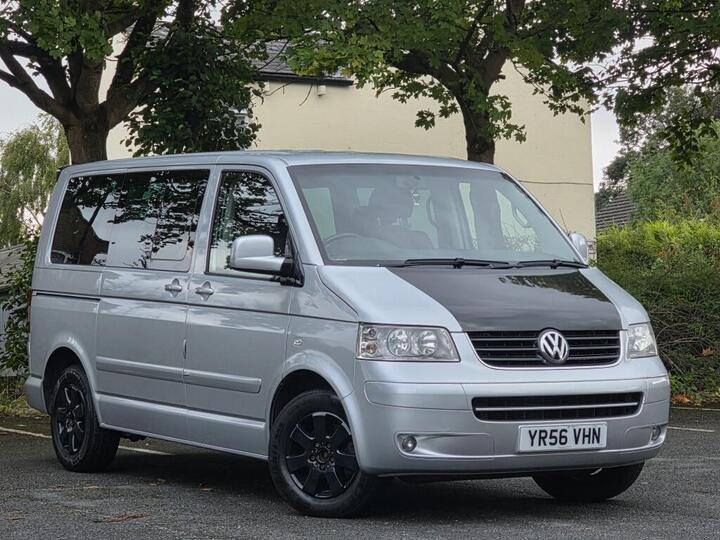 Volkswagen CARAVELLE DIESEL MPV 2.5 TDI Pure Drive SE Tiptronic Euro 4 5dr