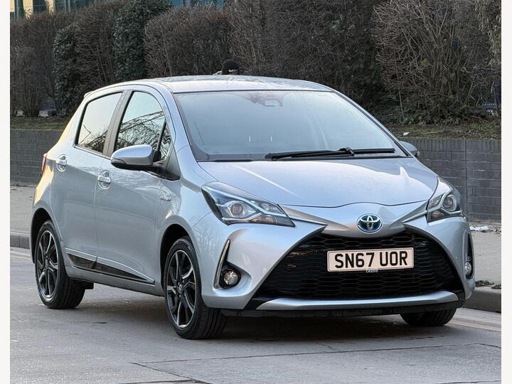 Toyota Yaris 1.5 VVT-h Design E-CVT Euro 6 (s/s) 5dr