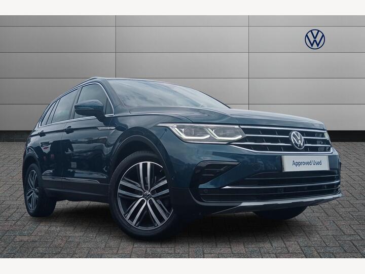 Volkswagen Tiguan 1.5 TSI Elegance DSG Euro 6 (s/s) 5dr Volkswagen Tiguan 1.5 TSI Elegance DSG Euro 6 (s/s) 5dr
