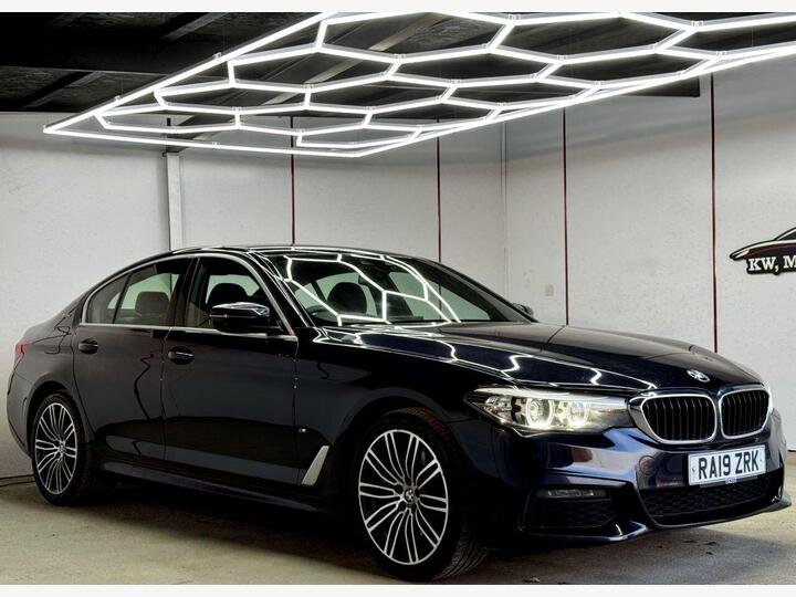 BMW 5 SERIES 2.0 530e 9.2kWh M Sport Auto Euro 6 (s/s) 4dr BMW 5 SERIES 2.0 530e 9.2kWh M Sport Auto Euro 6 (s/s) 4dr