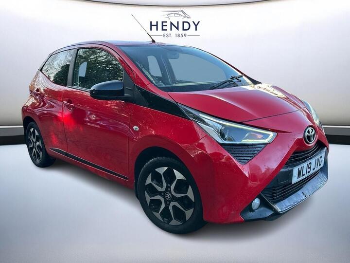 Toyota AYGO 1.0 VVT-i X-trend Euro 6 5dr Toyota AYGO 1.0 VVT-i X-trend Euro 6 5dr