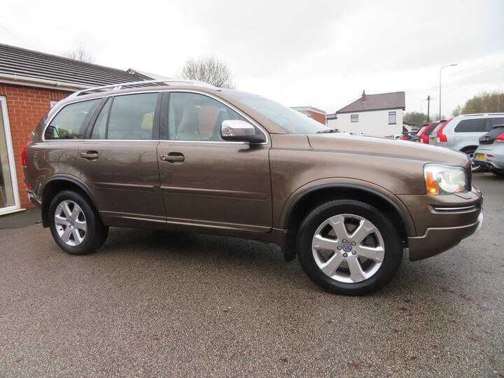 Volvo XC90 2.4 D5 SE Lux Geartronic 4WD Euro 5 5dr