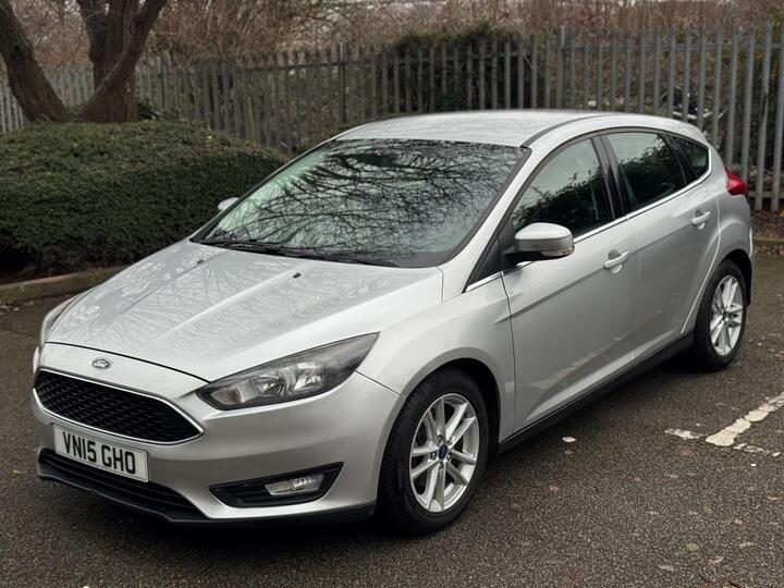 Ford Focus 1.6 Zetec Powershift Euro 6 5dr