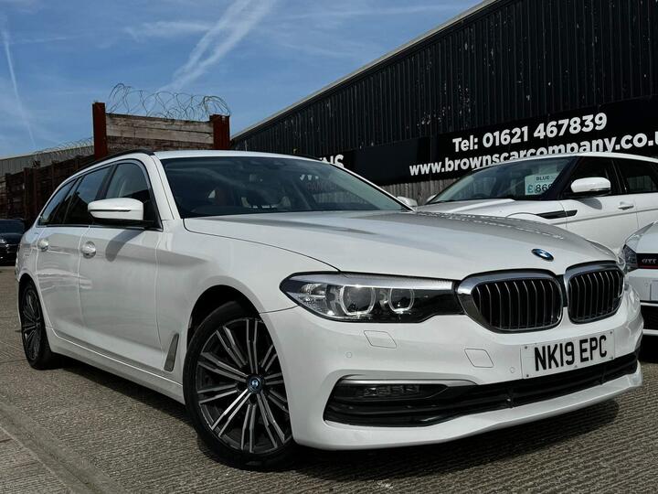 BMW 5 Series 3.0 530d SE Touring Auto XDrive Euro 6 (s/s) 5dr BMW 5 Series 3.0 530d SE Touring Auto XDrive Euro 6 (s/s) 5dr