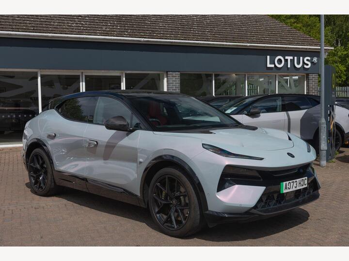 Lotus Eletre 112kWh R Auto 4WD 5dr (Dual Motor) Lotus Eletre 112kWh R Auto 4WD 5dr (Dual Motor)