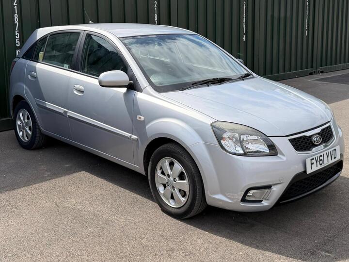 Kia Rio 1.5 CRDi 2 5dr