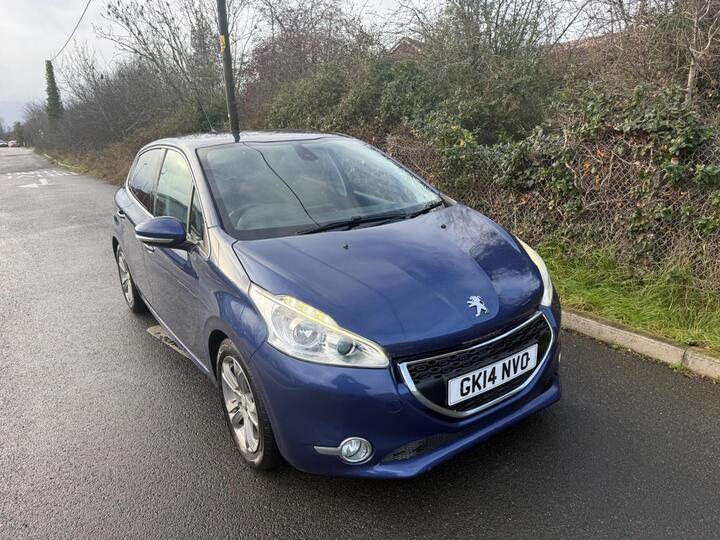 Peugeot 208 1.4 HDi Allure Euro 5 5dr