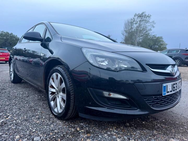 Vauxhall Astra 1.6 16v Active Euro 5 5dr