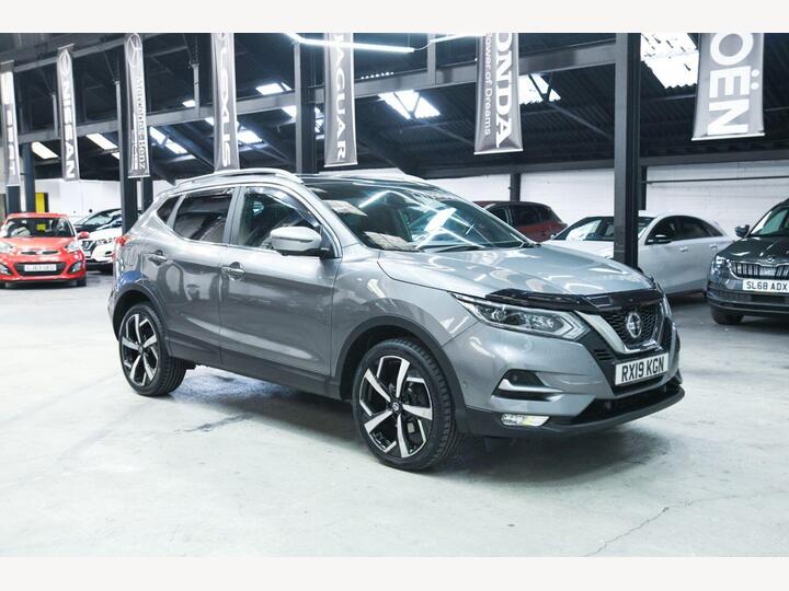 Nissan QASHQAI 1.3 DIG-T Tekna+ Euro 6 (s/s) 5dr