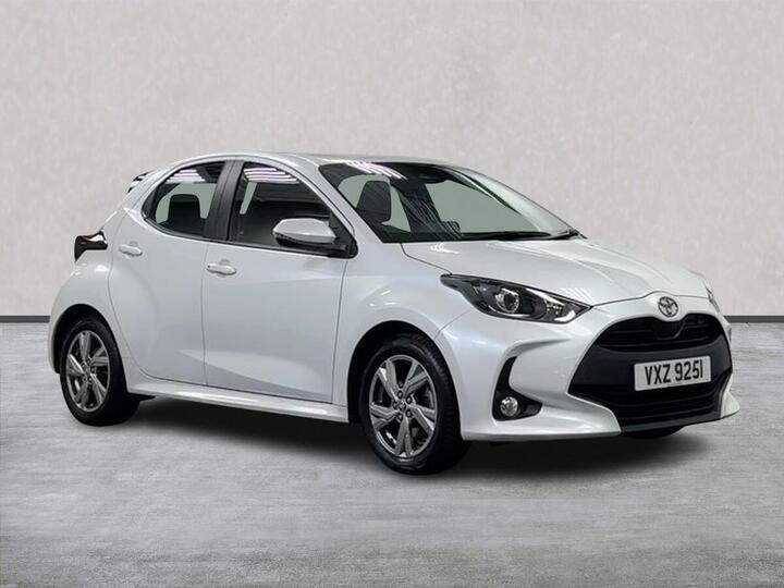 Toyota YARIS 1.5 VVT-h Icon E-CVT Euro 6 (s/s) 5dr