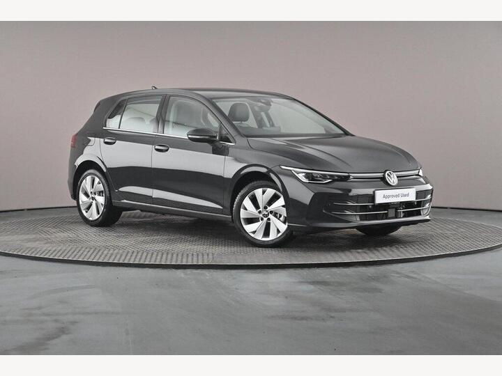 Volkswagen Golf 1.5 TSI EHybrid 19.7kWh Style DSG Euro 6 (s/s) 5dr Volkswagen Golf 1.5 TSI EHybrid 19.7kWh Style DSG Euro 6 (s/s) 5dr