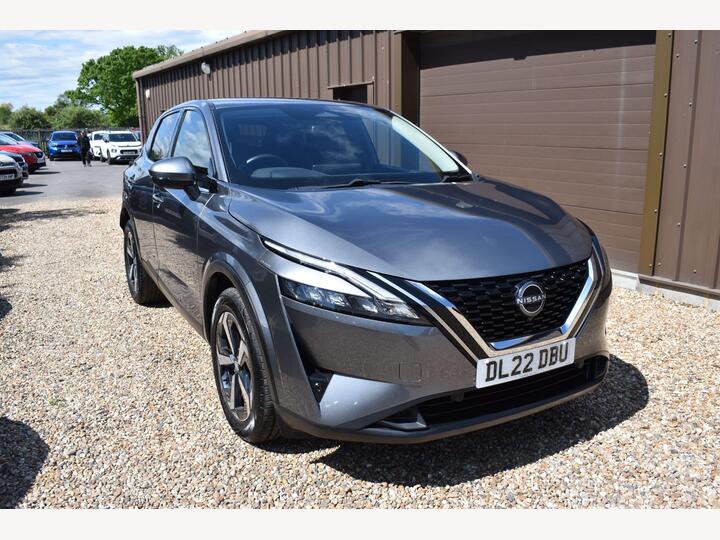 Nissan Qashqai 1.3 DIG-T MHEV N-Connecta XTRON Euro 6 (s/s) 5dr