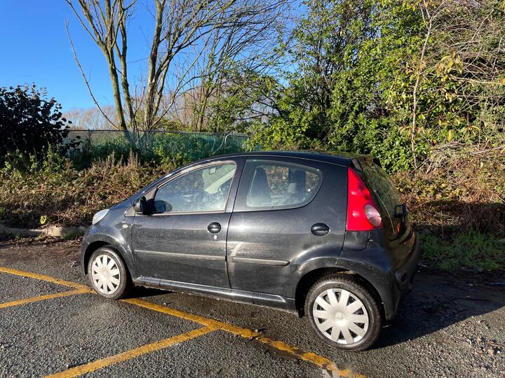 Peugeot 107 1.0 12V Urban 2 Tronic Euro 4 5dr