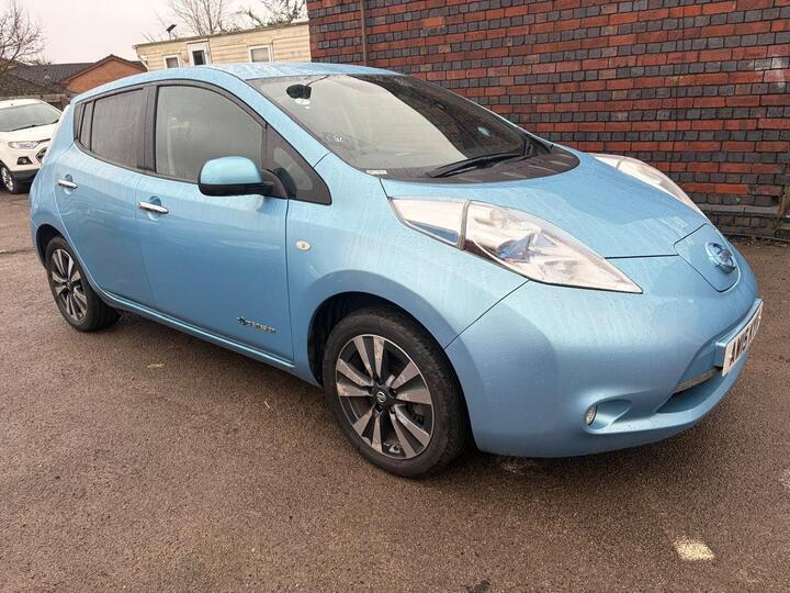 Nissan Leaf 24kWh Tekna Auto 5dr
