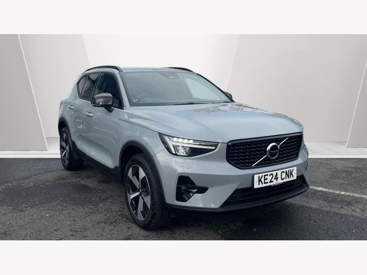 Volvo XC40 2.0 B3 MHEV Plus DCT Auto Euro 6 (s/s) 5dr