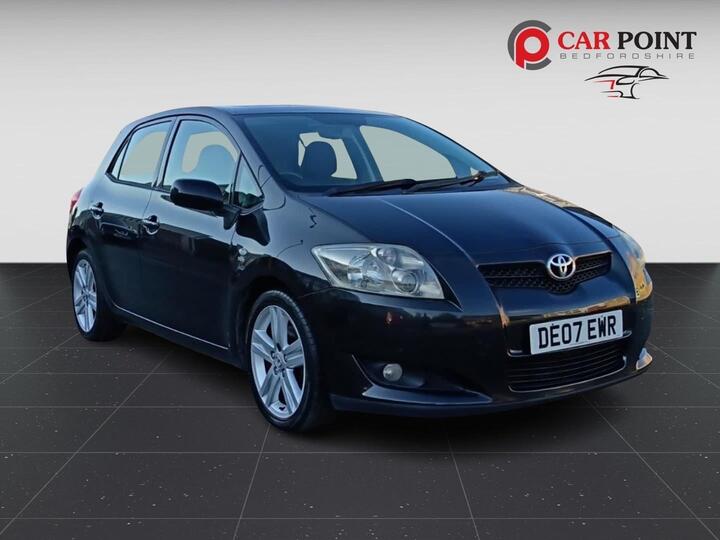 Toyota Auris 2.2 D-4D T180 5dr