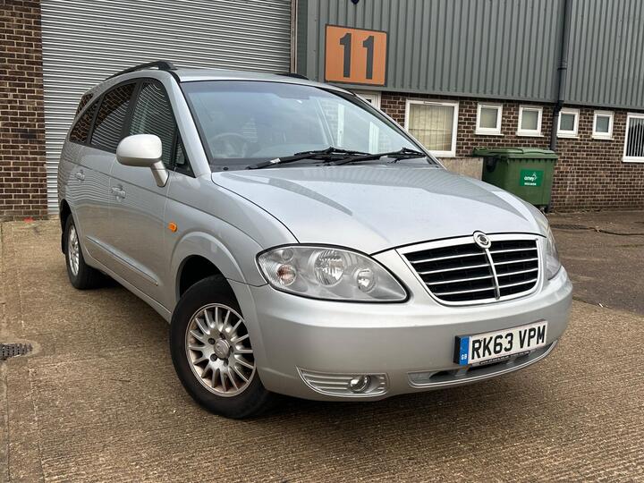 SsangYong Rodius 2.0 E-XDi ES Euro 5 5dr SsangYong Rodius 2.0 E-XDi ES Euro 5 5dr