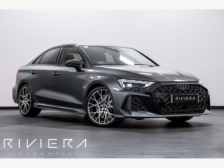Audi RS3 2.5 TFSI Carbon Vorsprung S Tronic Quattro Euro 6 (s/s) 4dr