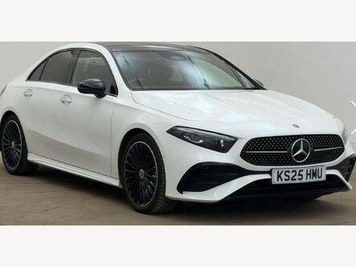 Mercedes-Benz A Class 1.3 A200h MHEV AMG Line (Premium Plus) 7G-DCT Euro 6 (s/s) 4dr