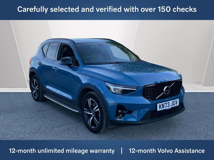 Volvo XC40 2.0 B3 MHEV Plus Dark DCT Auto Euro 6 (s/s) 5dr