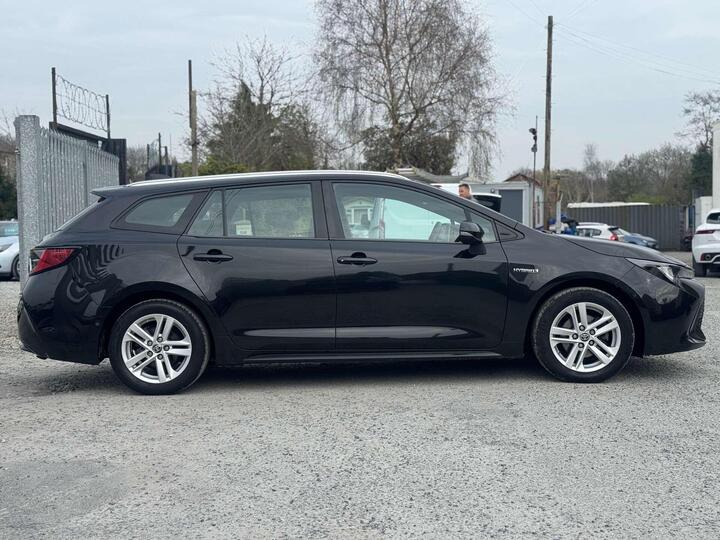 Toyota Corolla 1.8 VVT-h Icon Tech Touring Sports CVT Euro 6 (s/s) 5dr