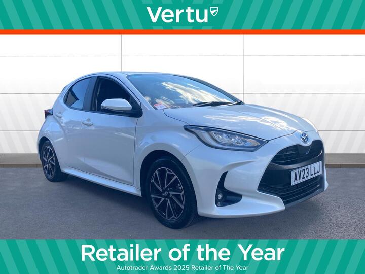 Toyota Yaris 1.5 VVT-h Design E-CVT Euro 6 (s/s) 5dr