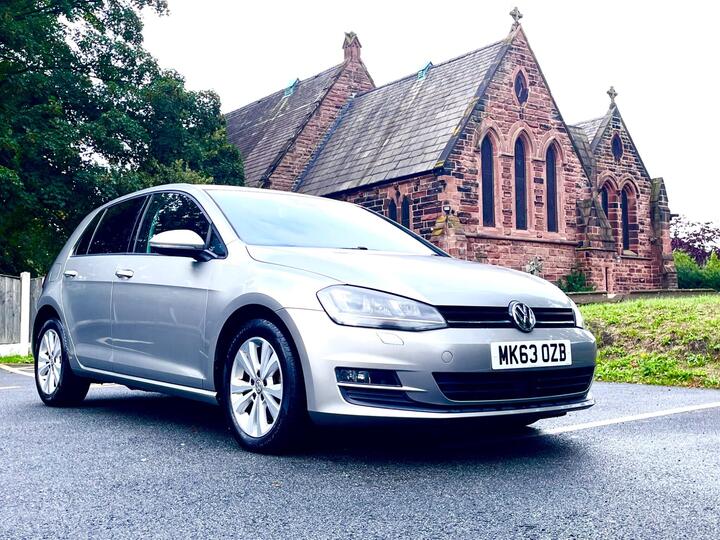Volkswagen Golf 1.2 TSI BlueMotion Tech S DSG Euro 5 (s/s) 5dr