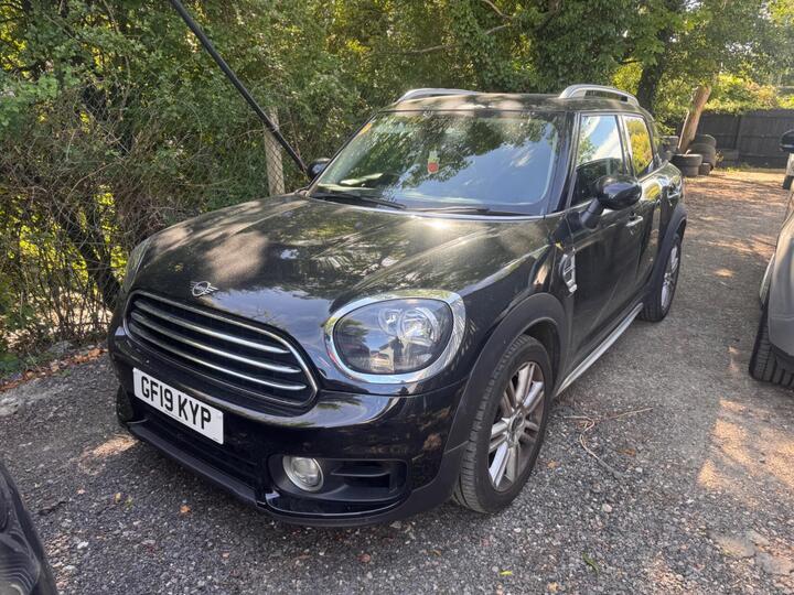 MINI Countryman 1.5 Cooper Exclusive Euro 6 (s/s) 5dr