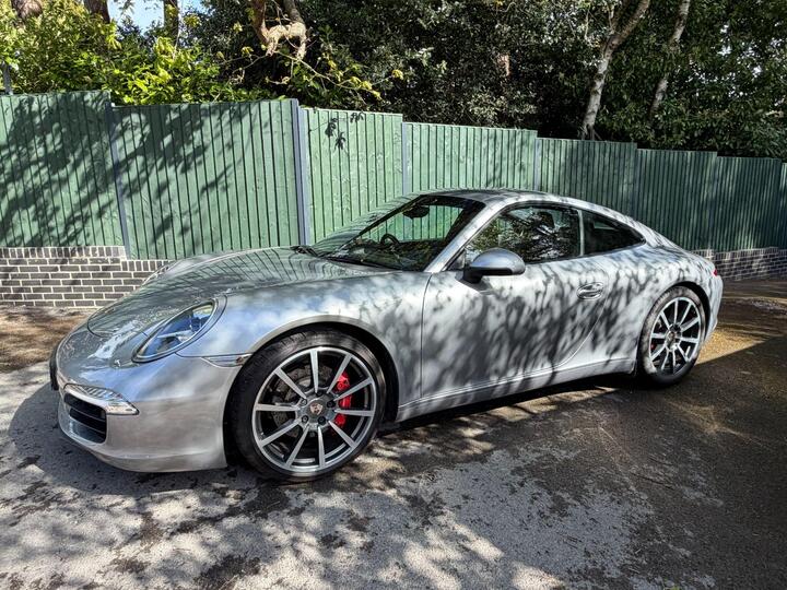 Porsche 911 3.8 991 Carrera S PDK Euro 5 (s/s) 2dr Porsche 911 3.8 991 Carrera S PDK Euro 5 (s/s) 2dr