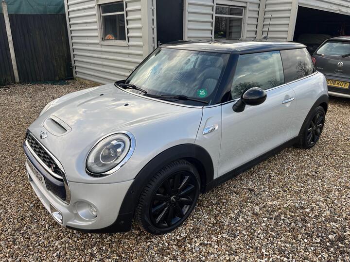 MINI Hatch 2.0 Cooper S Auto Euro 6 (s/s) 3dr