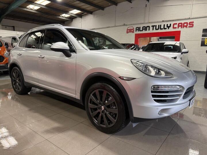 Porsche CAYENNE 3.0 TD V6 Tiptronic 4WD Euro 5 (s/s) 5dr