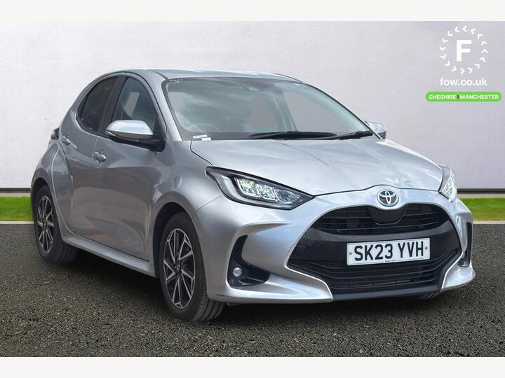 Toyota Yaris 1.5 VVT-h Design E-CVT Euro 6 (s/s) 5dr