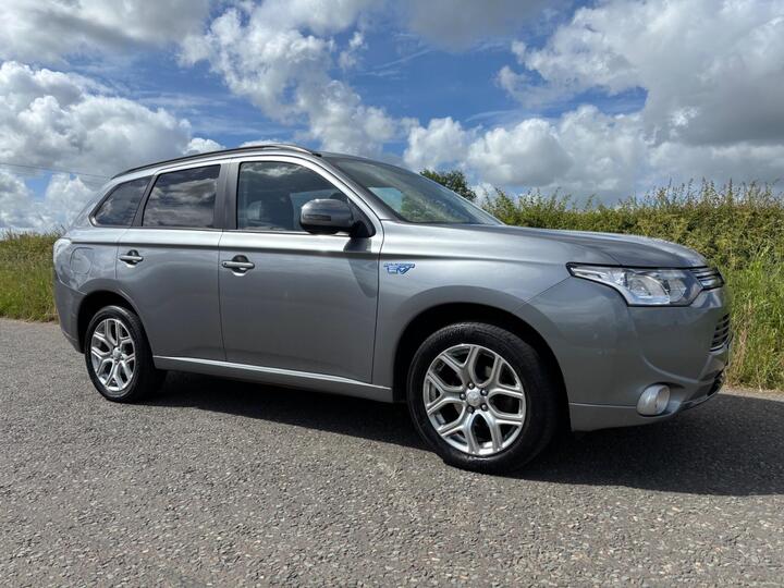 Mitsubishi Outlander 2.0h 12kWh GX3h CVT 4WD Euro 5 (s/s) 5dr