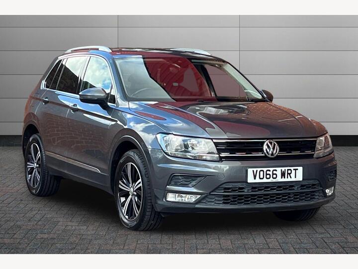 Volkswagen Tiguan 2.0 TDI BlueMotion Tech SE Navigation DSG 4Motion Euro 6 (s/s) 5dr