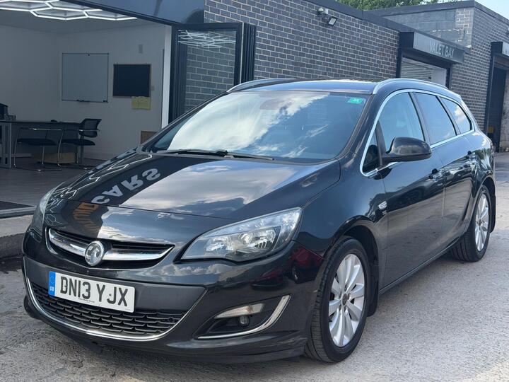 Vauxhall Astra 1.7 CDTi EcoFLEX SE Sports Tourer Euro 5 (s/s) 5dr