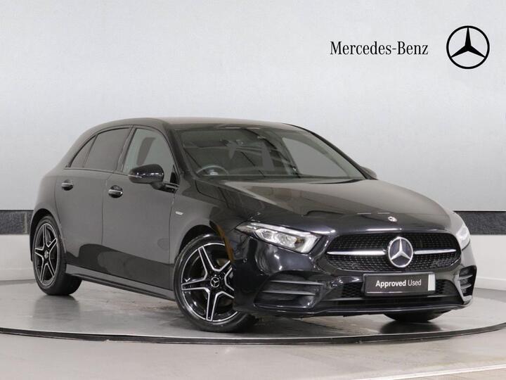 Mercedes-Benz A Class 1.3 A180 AMG Line Edition (Premium) 7G-DCT Euro 6 (s/s) 5dr Mercedes-Benz A Class 1.3 A180 AMG Line Edition (Premium) 7G-DCT Euro 6 (s/s) 5dr