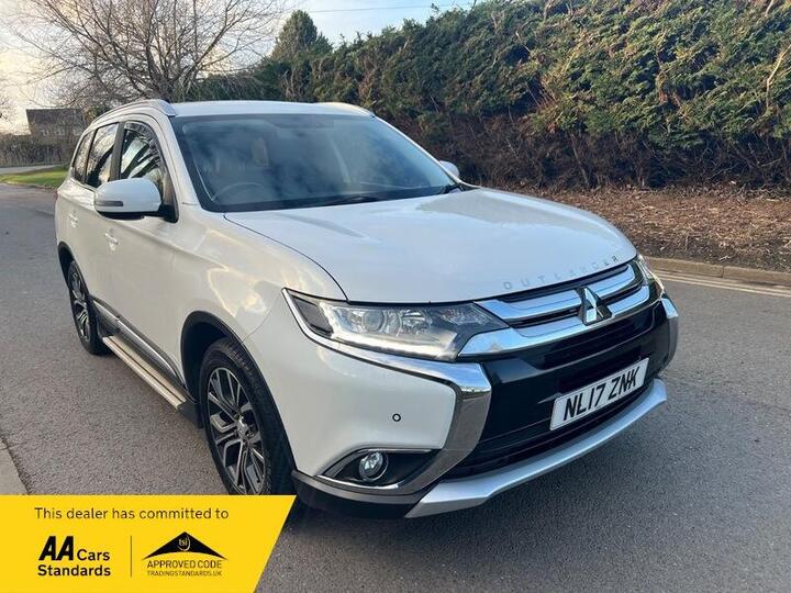 Mitsubishi Outlander 2.2 DI-D 3 Auto 4WD Euro 6 5dr Mitsubishi Outlander 2.2 DI-D 3 Auto 4WD Euro 6 5dr