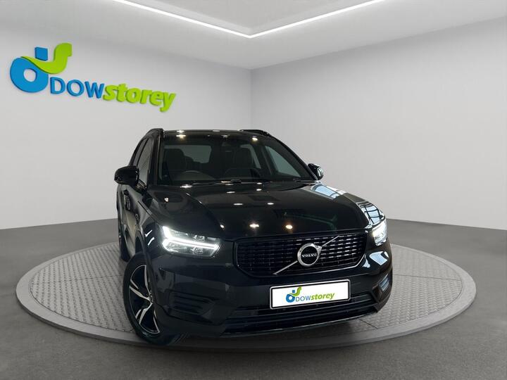 Volvo XC40 2.0 B4 MHEV R-Design Auto Euro 6 (s/s) 5dr