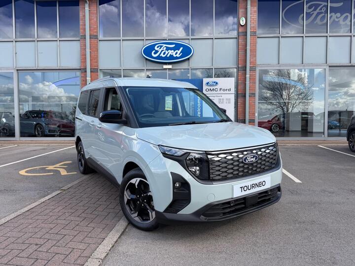 Ford E-Tourneo Courier 43kWh Titanium Auto 5dr