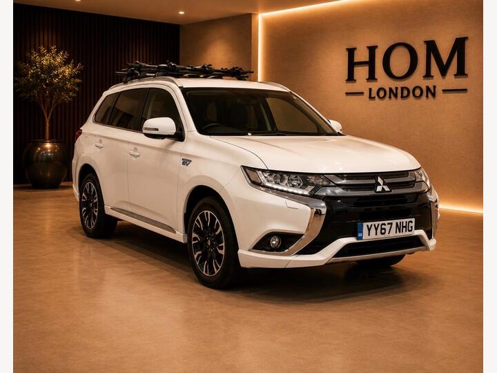 Mitsubishi Outlander 2.0h 12kWh 3h CVT 4WD Euro 6 (s/s) 5dr Mitsubishi Outlander 2.0h 12kWh 3h CVT 4WD Euro 6 (s/s) 5dr