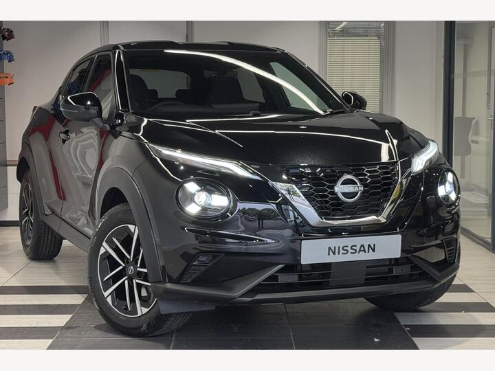 Nissan Juke 1.0 DIG-T N-Connecta Euro 6 (s/s) 5dr