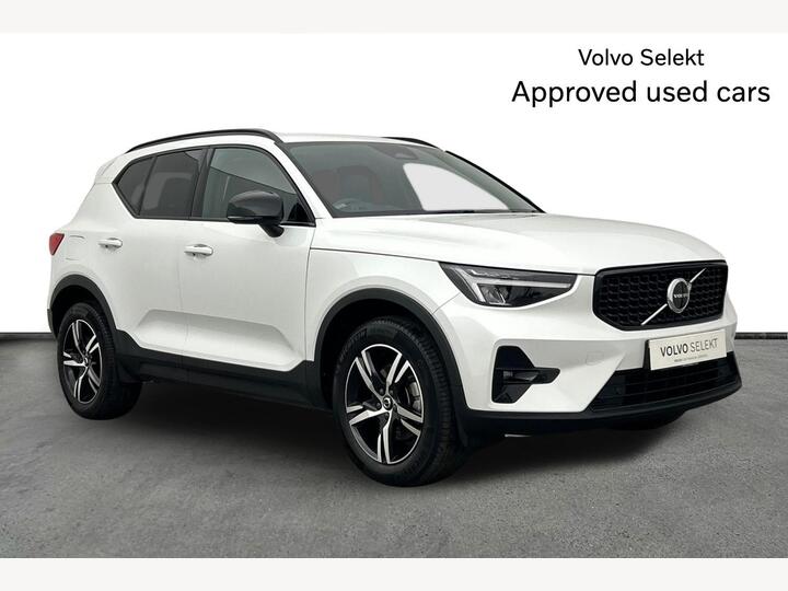 Volvo XC40 2.0 B4 MHEV Plus DCT Auto AWD Euro 6 (s/s) 5dr