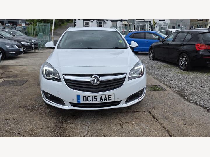 Vauxhall INSIGNIA 2.0 CDTi SRi Sports Tourer Auto Euro 5 5dr