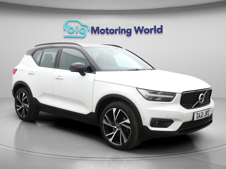 Volvo XC40 2.0 B4 MHEV R-Design Pro Auto Euro 6 (s/s) 5dr